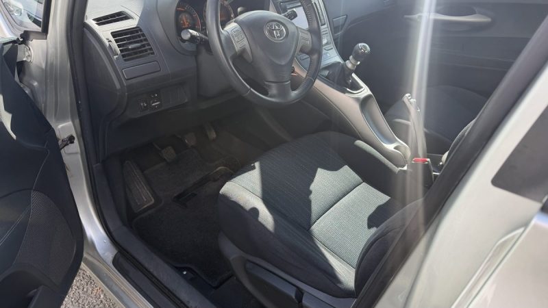TOYOTA AURIS 126 D-4D FAP DYNAMIC PACK GPS 5P GARAGE