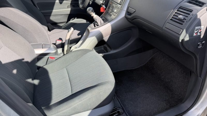 TOYOTA AURIS 126 D-4D FAP DYNAMIC PACK GPS 5P GARAGE
