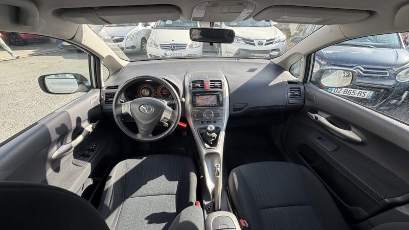 TOYOTA AURIS 126 D-4D FAP DYNAMIC PACK GPS 5P GARAGE