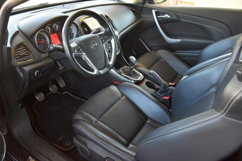 OPEL ASTRA GTC 2.0 TURBO 280CH OPC -96 660 KM 2013