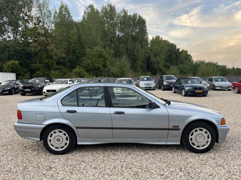 B.M.W. SERIE 3 316I 100 CH E36