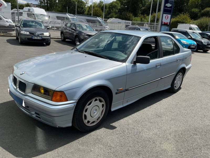 B.M.W. SERIE 3 316I 100 CH 1991