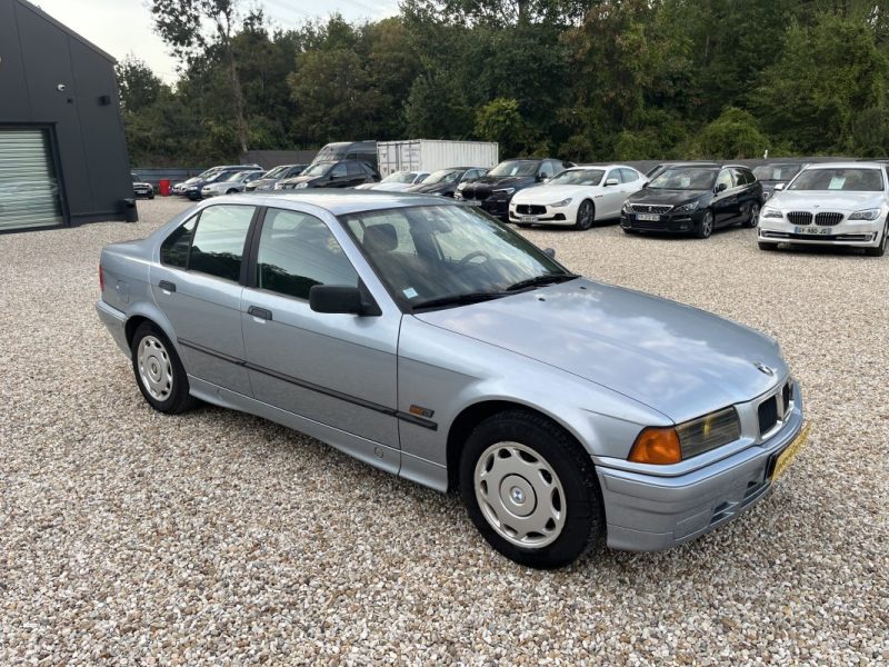 B.M.W. SERIE 3 316I 100 CH E36