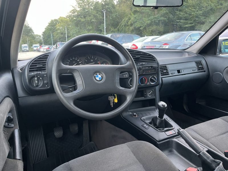 B.M.W. SERIE 3 316I 100 CH E36
