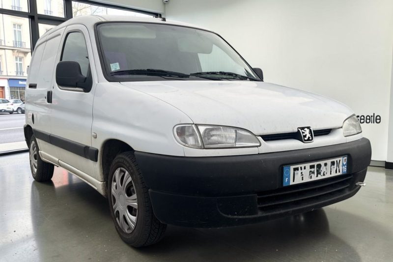 PEUGEOT PARTNER 1.9D TRES BON ETAT GARANTIE 6MOIS