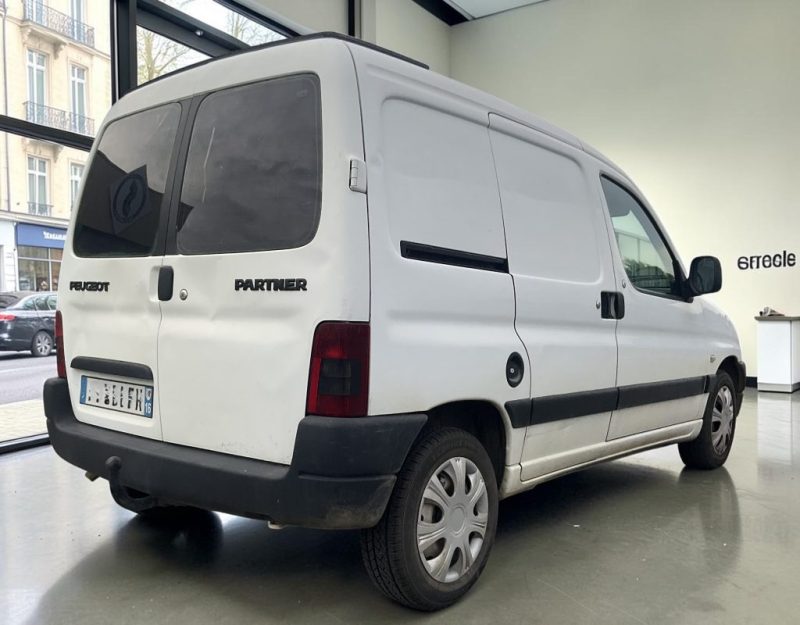 PEUGEOT PARTNER 1.9D TRES BON ETAT GARANTIE 6MOIS