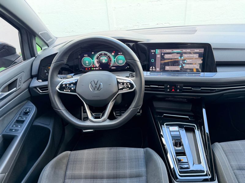 VOLKSWAGEN GOLF 8 2.0 TDI 200 CV  GTD DSG / TOIT OUVRANT / ORIGINE FRANCE / GARANTIE 6 MOIS 