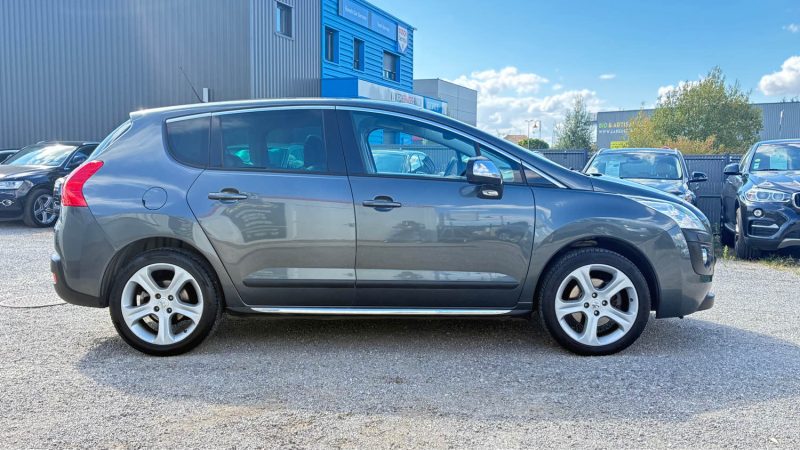 PEUGEOT 3008 2.0 HDI 150 Ch Féline