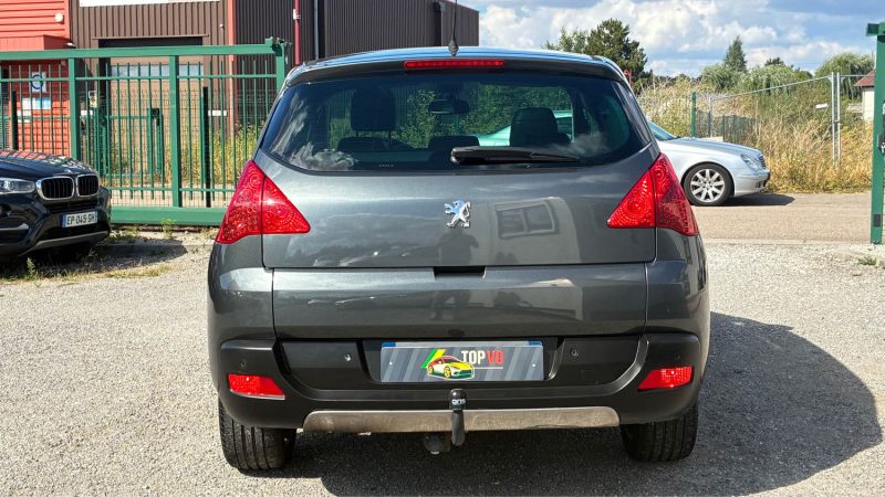 PEUGEOT 3008 2.0 HDI 150 Ch Féline