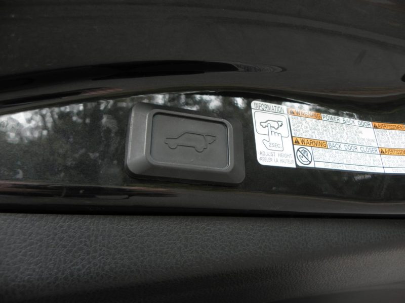 Toyota RAV 4 IV 2.5 Hybrid 197ch AWD-i Dynamic • 1ère main • Entretien Toyota