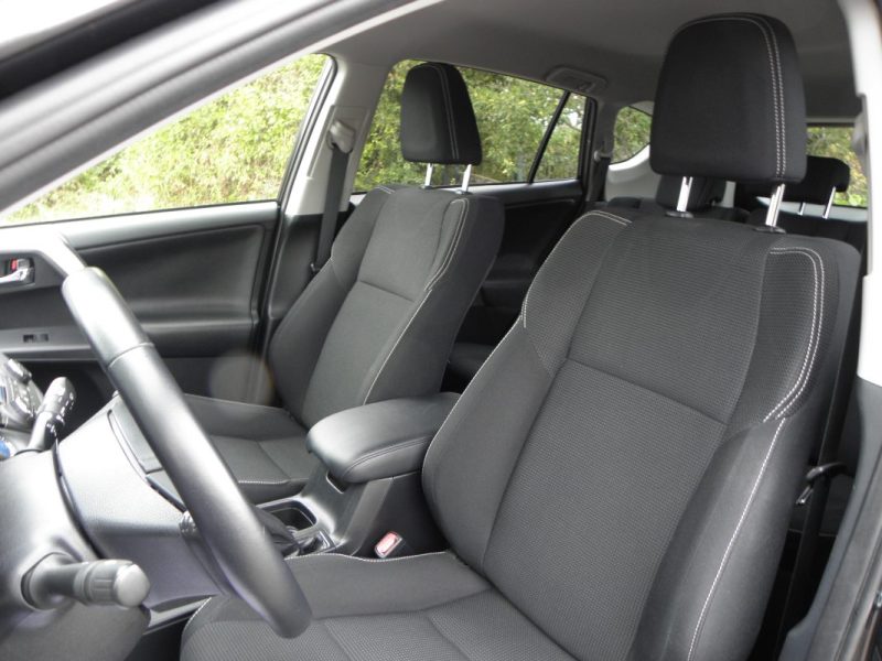Toyota RAV 4 IV 2.5 Hybrid 197ch AWD-i Dynamic • 1ère main • Entretien Toyota