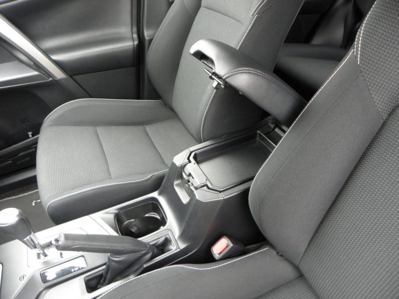 Toyota RAV 4 IV 2.5 Hybrid 197ch AWD-i Dynamic • 1ère main • Entretien Toyota