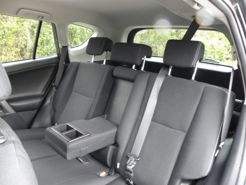 Toyota RAV 4 IV 2.5 Hybrid 197ch AWD-i Dynamic • 1ère main • Entretien Toyota