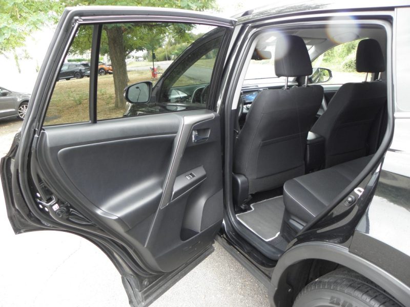 Toyota RAV 4 IV 2.5 Hybrid 197ch AWD-i Dynamic • 1ère main • Entretien Toyota