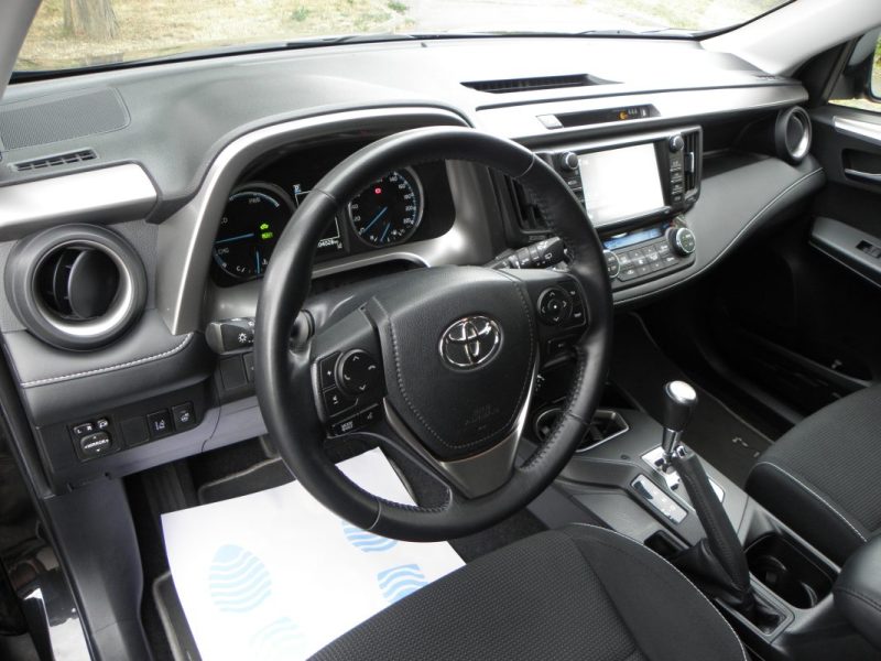 Toyota RAV 4 IV 2.5 Hybrid 197ch AWD-i Dynamic • 1ère main • Entretien Toyota