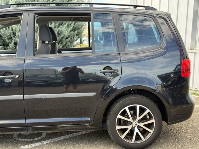 Volkswagen Touran 1.6 TDI 105ch Trendline Boite Auto 7 Places 