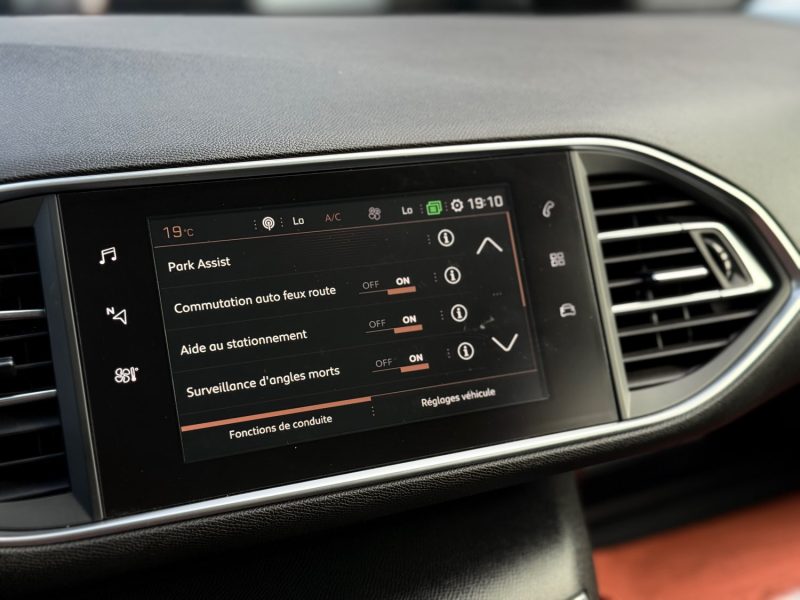 Peugeot 308 SW BlueHDi 130ch  Tech Edition  - Gps - Boîte auto EAT8 - Révisée & garantie 6 mois