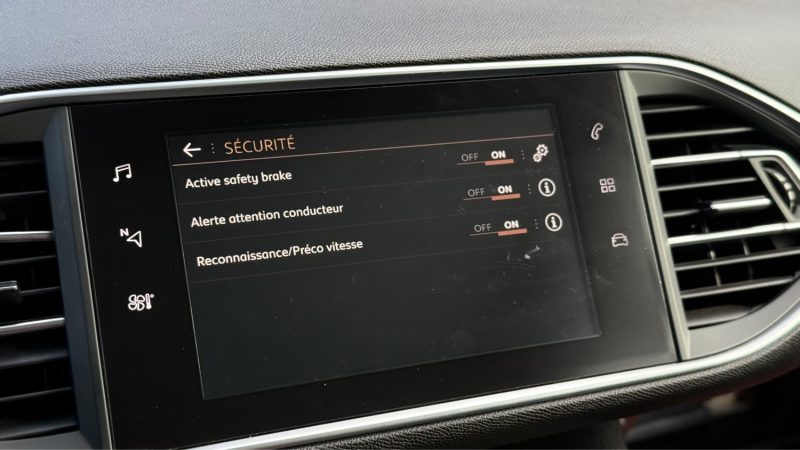 Peugeot 308 SW BlueHDi 130ch  Tech Edition  - Gps - Boîte auto EAT8 - Révisée & garantie 6 mois