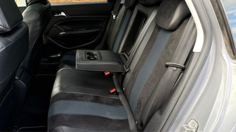 Peugeot 308 SW BlueHDi 130ch  Tech Edition  - Gps - Boîte auto EAT8 - Révisée & garantie 6 mois