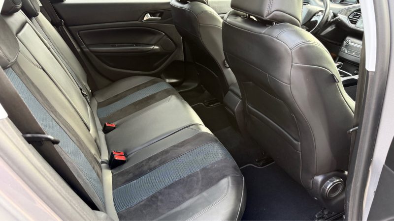 Peugeot 308 SW BlueHDi 130ch  Tech Edition  - Gps - Boîte auto EAT8 - Révisée & garantie 6 mois