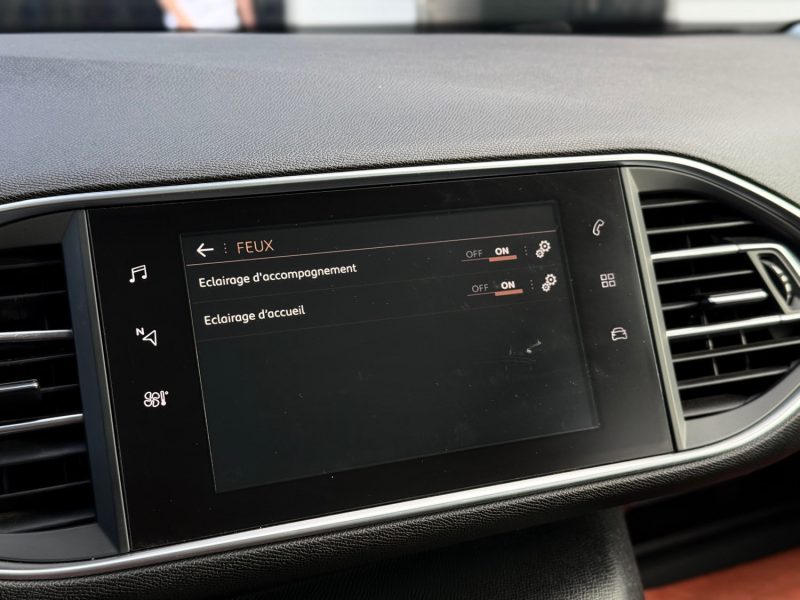 Peugeot 308 SW BlueHDi 130ch  Tech Edition  - Gps - Boîte auto EAT8 - Révisée & garantie 6 mois