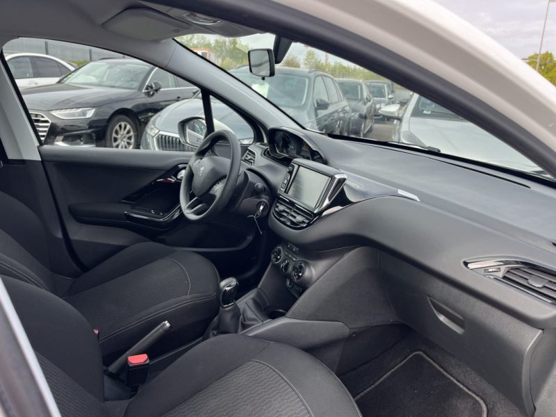 PEUGEOT 208 ACTIVE BUSINESS 1.5 100ch BLUEHDI