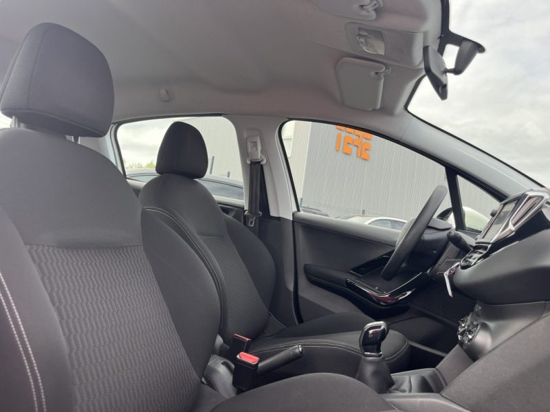 PEUGEOT 208 ACTIVE BUSINESS 1.5 100ch BLUEHDI