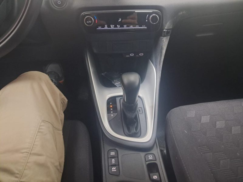 TOYOTA YARIS 4 DYNAMIC 116cv HYBRIDE/1 ERE MAIN/TVA RECUPERABLE
