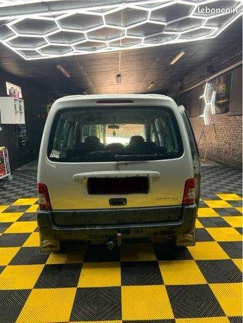 🏁 Peugeot Partner 1.6 HDI  75cv Pack confort 5 PLACE CTOK/REVISE