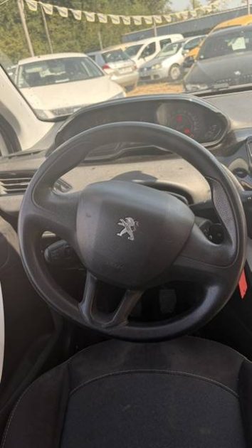 PEUGEOT 208 1.0 VTI 68 LIKE 2014