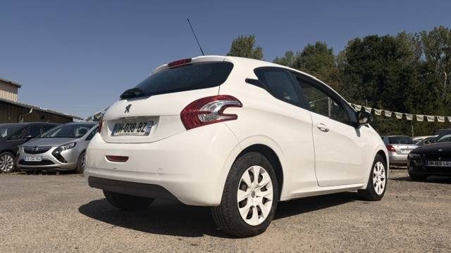 PEUGEOT 208 1.0 VTI 68 LIKE 2014