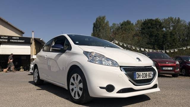 PEUGEOT 208 1.0 VTI 68 LIKE 2014