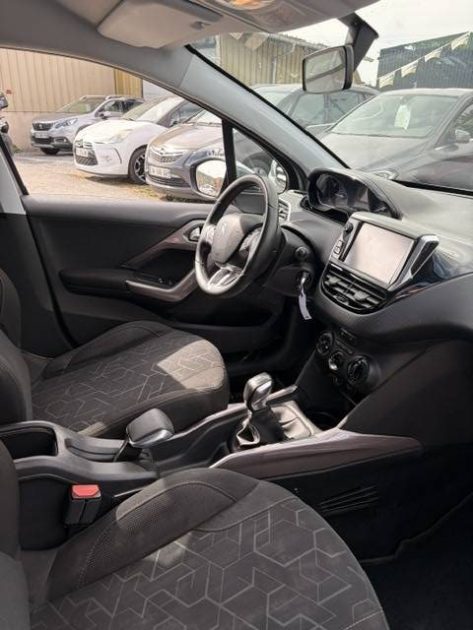 PEUGEOT 2008 1.2 PURE TECH 82 STYLE 2016