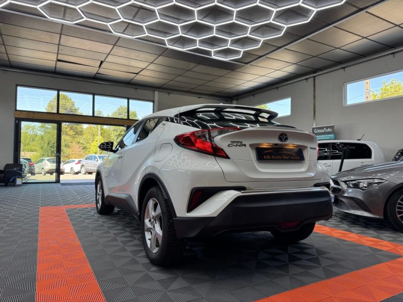 TOYOTA C-HR DYNAMIC BUSINESS PRO HYBRIDE 122CH - GARANTIE 12 - 60 MOIS 2019