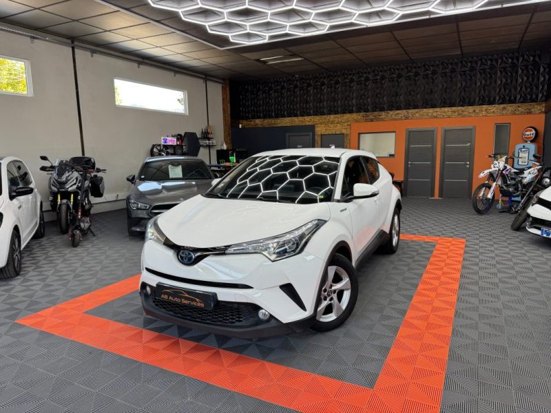 TOYOTA C-HR DYNAMIC BUSINESS PRO HYBRIDE 122CH - GARANTIE 12 - 60 MOIS 2019