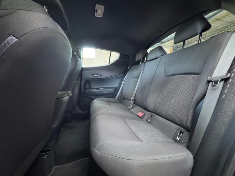 TOYOTA C-HR DYNAMIC BUSINESS PRO HYBRIDE 122CH - GARANTIE 12 - 60 MOIS 2019
