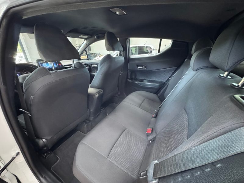 TOYOTA C-HR DYNAMIC BUSINESS PRO HYBRIDE 122CH - GARANTIE 12 - 60 MOIS 2019