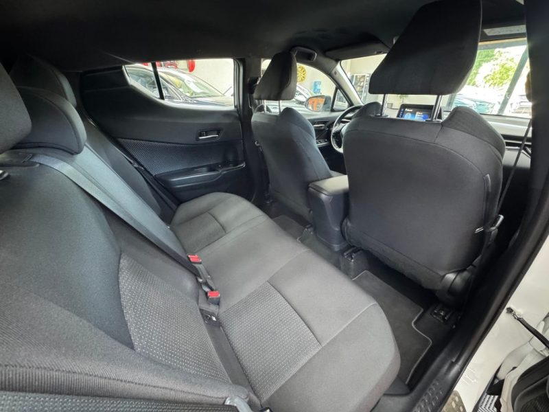 TOYOTA C-HR DYNAMIC BUSINESS PRO HYBRIDE 122CH - GARANTIE 12 - 60 MOIS 2019