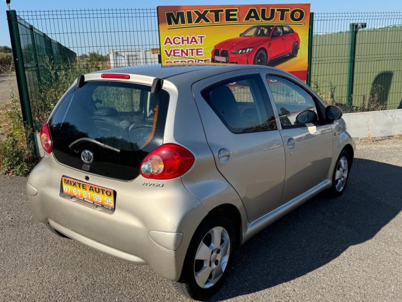 TOYOTA AYGO 5 Portes 1,0 VVTi 68 cv Garantie 6 Mois