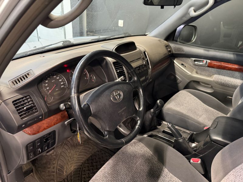 TOYOTA LAND CRUISER 3.0 D-4D C 2005