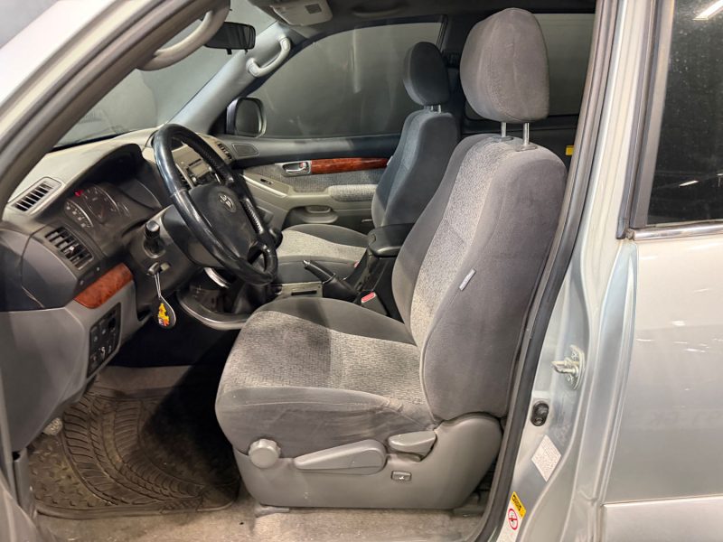 TOYOTA LAND CRUISER 3.0 D-4D C 2005