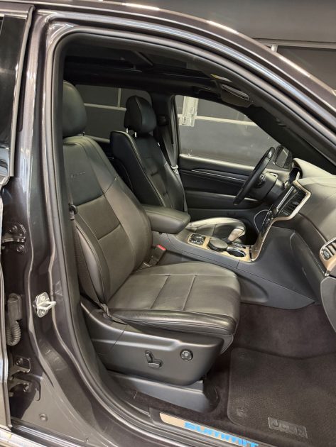 JEEP GRAND CHEROKEE SUMMIT 2016