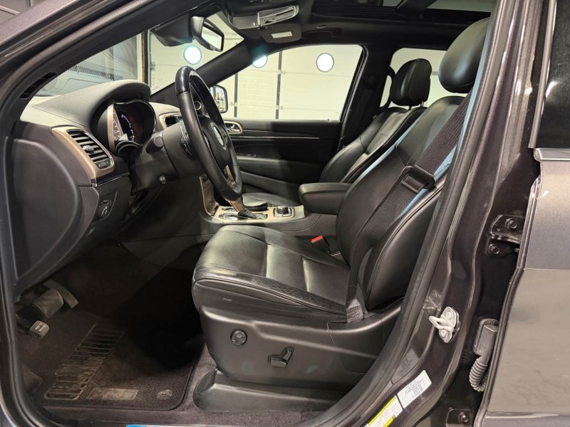 JEEP GRAND CHEROKEE SUMMIT 2016
