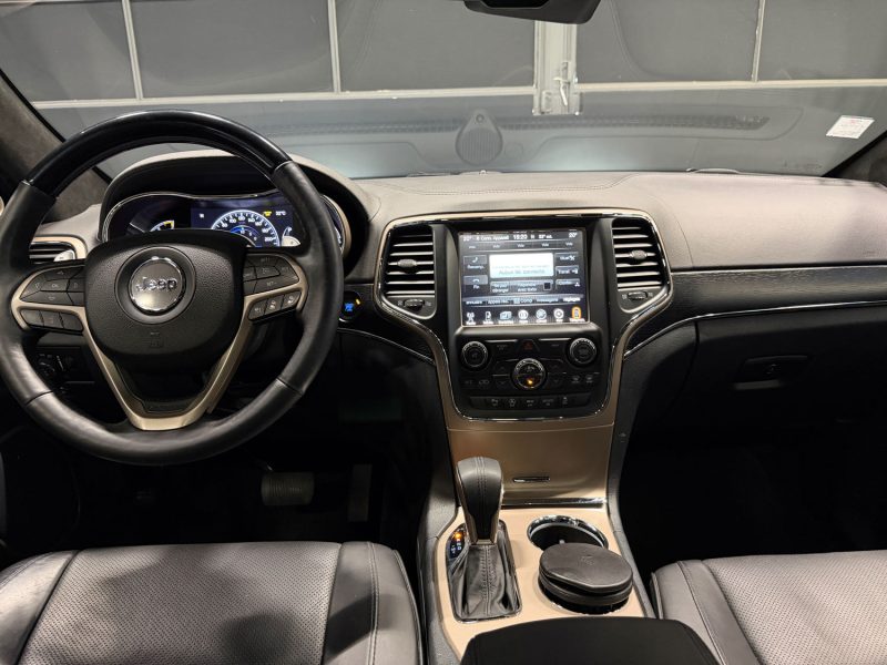 JEEP GRAND CHEROKEE SUMMIT 2016