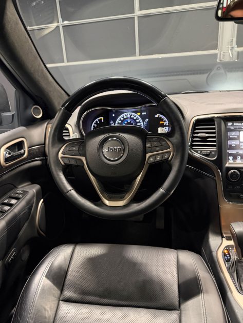 JEEP GRAND CHEROKEE SUMMIT 2016