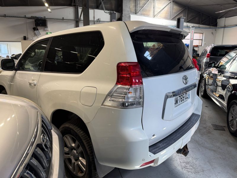 TOYOTA L.CRUISER LC150 173 D-4D LEGENDE 3 PORTES BA 2010