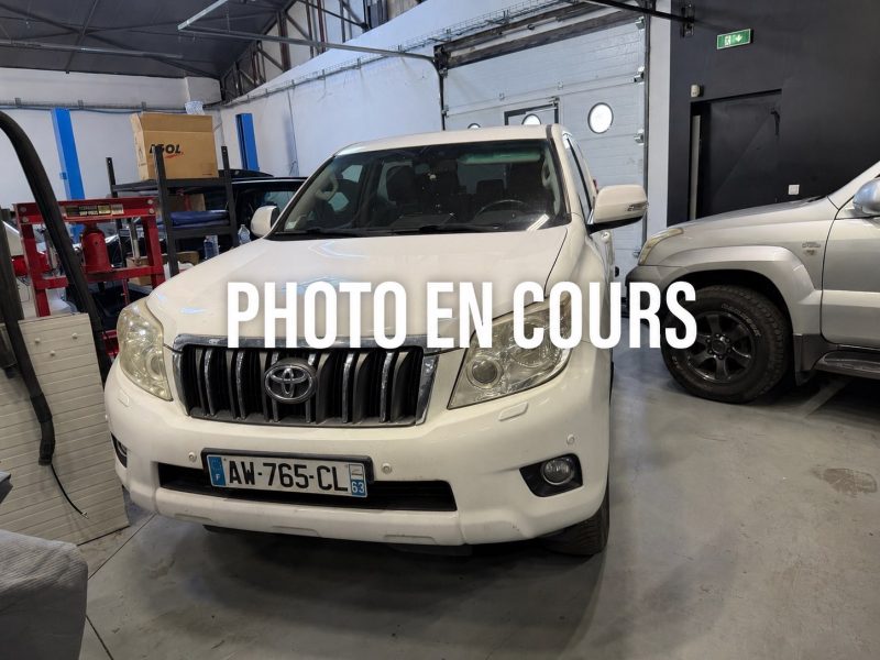 TOYOTA L.CRUISER LC150 173 D-4D LEGENDE 3 PORTES BA 2010