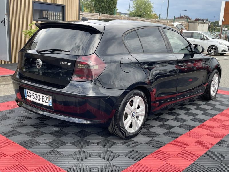 B.M.W. SERIE 1 118D EDITION 2009
