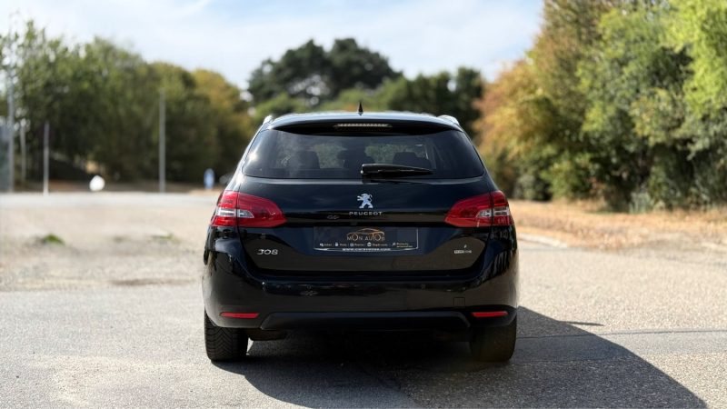 Peugeot 308 II SW 2.0 BlueHDi 150 Féline EAT6 - Boite Auto - Caméra - Révisée & Garantie 6 mois