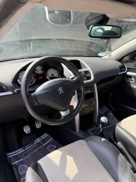 PEUGEOT 207 CC 1.6 ROLAND GARROS 2010 - Distrib ok - Premier Main - SUIVIT PEUGEOT